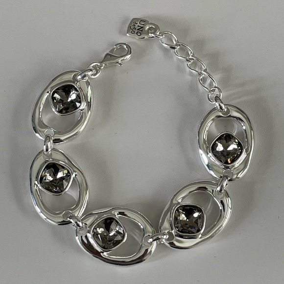 Uno de 50 Bracelet - TOGETHER - Silver with Smoke Gray Swavroski Crystals - Picture 4 of 14